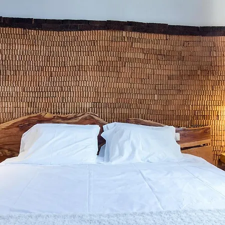 Bed & Breakfast Feel At 3*