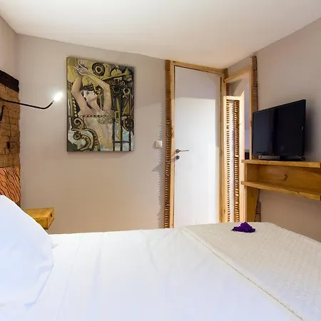 Bed & Breakfast Feel At