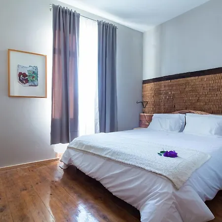 Feel At Bed & Breakfast