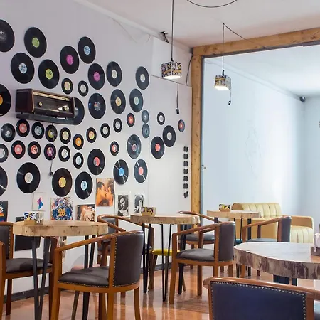 Bed & Breakfast Feel At