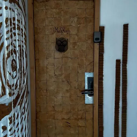 Feel At Nocleg ze śniadaniem 3*