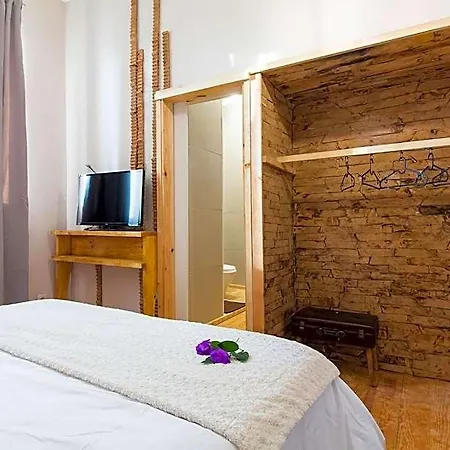 Feel At Bed & Breakfast