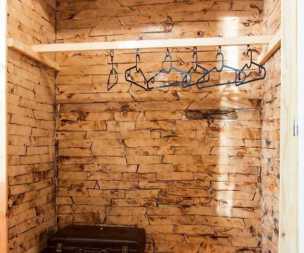 Feel At Bed & Breakfast