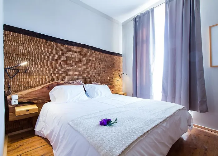 Feel At 3* אובאר