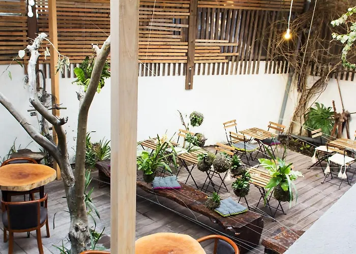 Feel At 3* אובאר