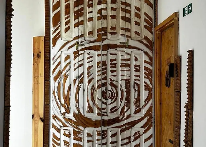 Feel At 3* אובאר