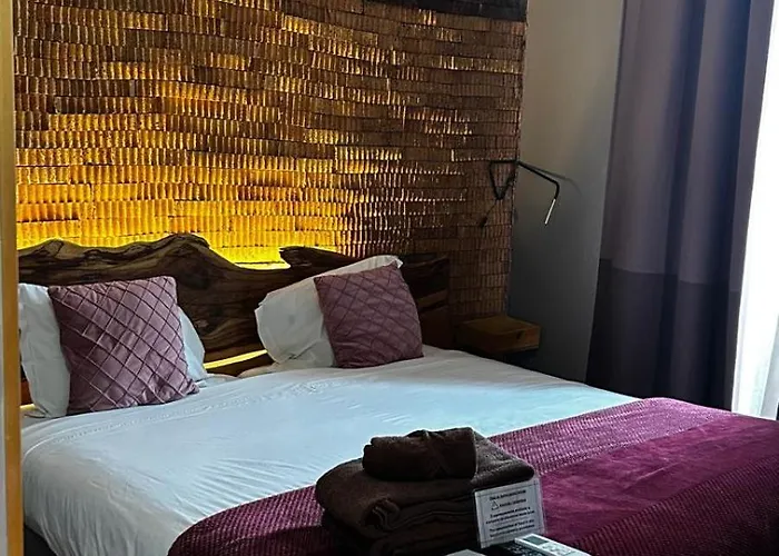 Feel At לינה וארוחת בוקר