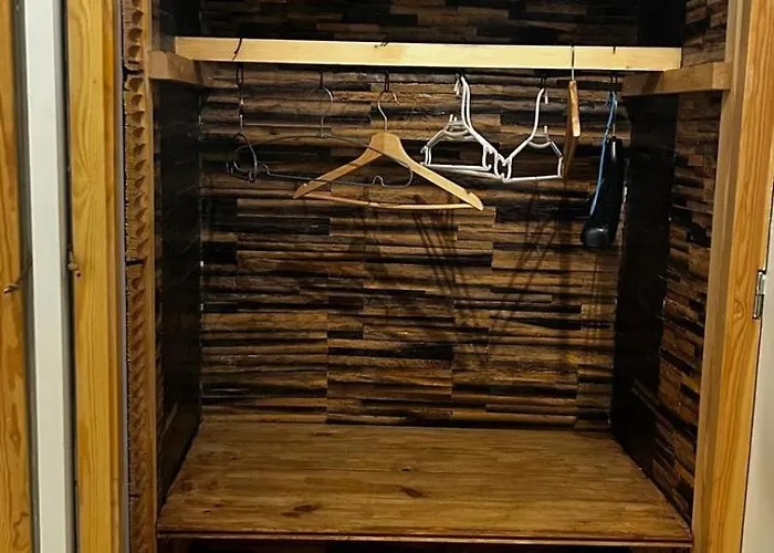 לינה וארוחת בוקר Feel At 3*